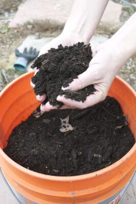 Compost recycled/spent media